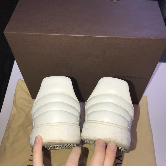 Authentic Men’s Louis Vuitton Leather Slip On Shoe - Picture 4 of 6